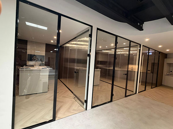 Ofis Cam Bölme imalatı, cam bölme, Ofis Cam Bölme Fiyatları, Ofis Cam Bölme Sistemleri, Ofis Bölme, Temperli cam Bölme fiyat, Hazır ofis Bölme Sistemleri, Ofis Bölme Sistemleri, Cam Bölme Sistemleri, ankara, cam ofis bölme, alüminyum ofis bölme